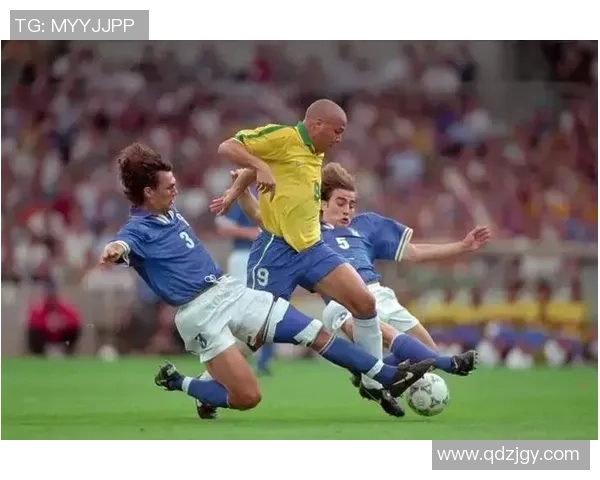 全球足球巨星风云榜各国明星球员的传奇故事与成就解析 全球足球巨星风云榜各国明星球员的传奇故事与成就解析