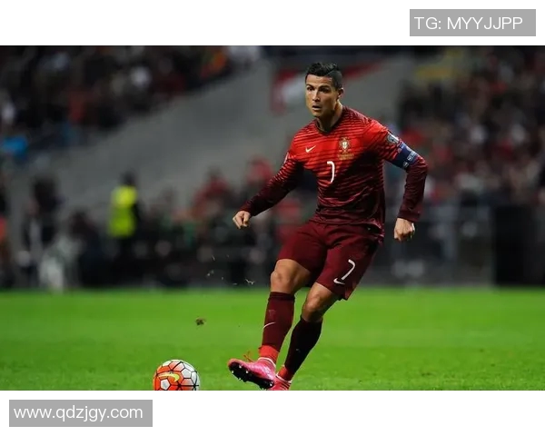 全球足球明星知名球员名单及其成就解析与影响力探讨