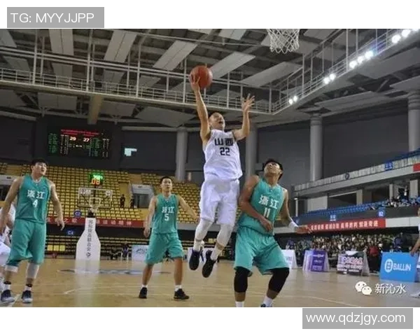 武汉篮球队与杭州篮球队赛后复盘分析力量对决的精彩瞬间与战术博弈 武汉篮球队与杭州篮球队赛后复盘分析力量对决的精彩瞬间与战术博弈